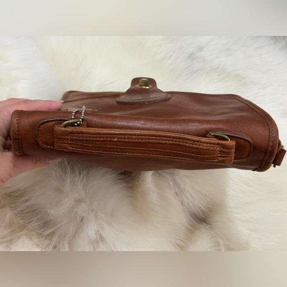 COACH Vintage 90s Station Bag British Tan Glove Tanned Leather Turnlock Handbag - Picture 8 of 16